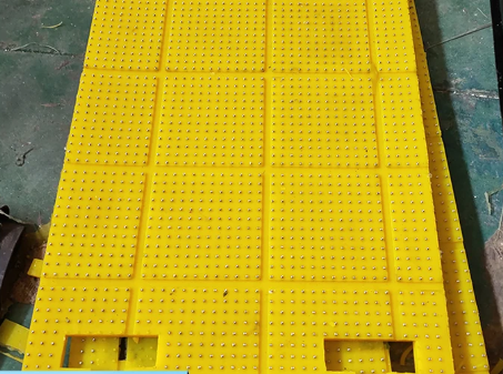تشک ضد لغزش میز چرخشی برای سکوی حفاری میدان نفتی مواد پلی اورتان