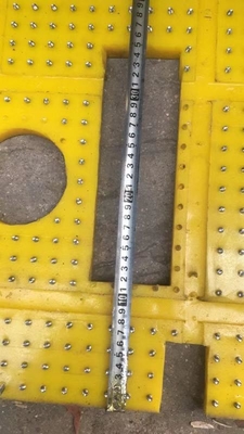27 1/2 اینچ ضد لغزش مات روتاری میز زرد رنگ 2100MM * 1600MM مات برای حفاری