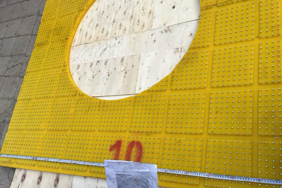 37 1/2 اینچ ضد لغزش مات روتاری میز زرد رنگ 2200MM * 1800MM مات برای حفاری میدان نفت