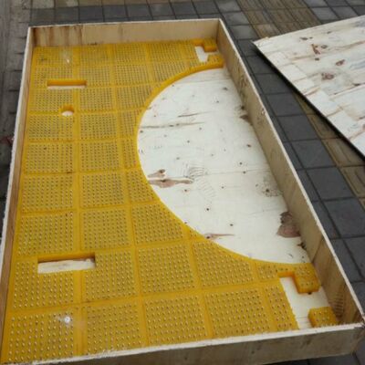 تشک ضد لغزش میز گردان پلی یورتان استحکام کششی 45 مگاپاسکال دارای گواهینامه ISO 9001 مناسب برای محیط های سکوی دکل حفاری